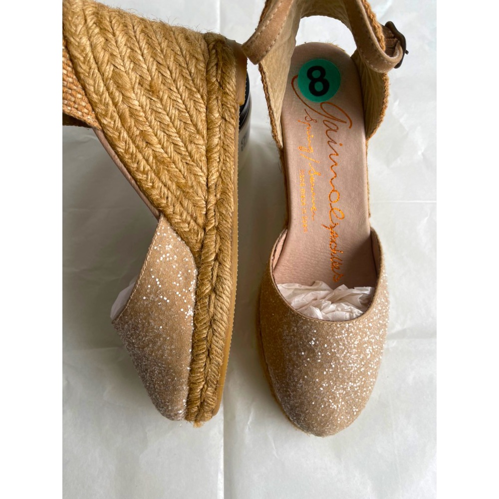 Sparkly unique Handmade Wedges 🦢